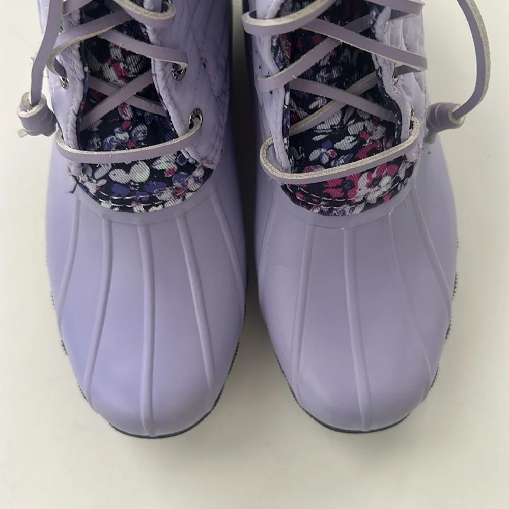 Sperry waterproof boots Girls Purple And Floral Duckboot, Size 2M youth